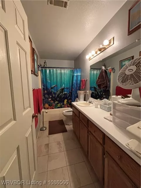 Bath - 173 Schwartz Ln, Paris, AR 72855 photo 2 of 2