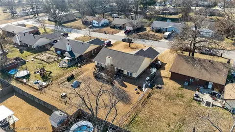 906 N 3rd Ter, Barling, AR 72923 photo 40