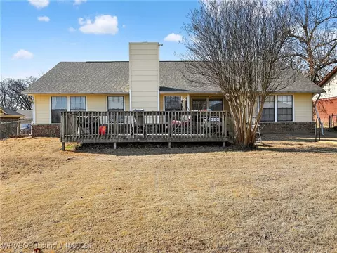 906 N 3rd Ter, Barling, AR 72923 photo 32