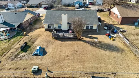 906 N 3rd Ter, Barling, AR 72923 photo 37