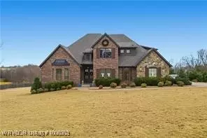 4434 N Thoroughbred, Springdale, AR 72764