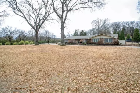 1 Berry Hill Rd, Fort Smith, AR 72903 photo 9