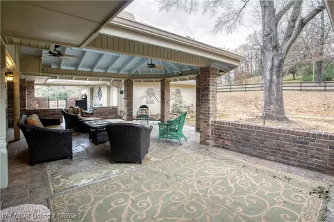 1 Berry Hill Rd, Fort Smith, AR 72903 photo 47