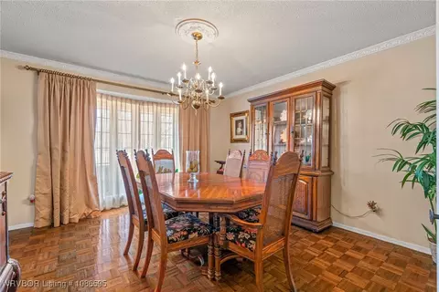 Dining - 2208 Warwick Pl, Fort Smith, AR 72903 photo 4 of 6