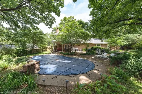 Exterior - 2208 Warwick Pl, Fort Smith, AR 72903 photo 14 of 17
