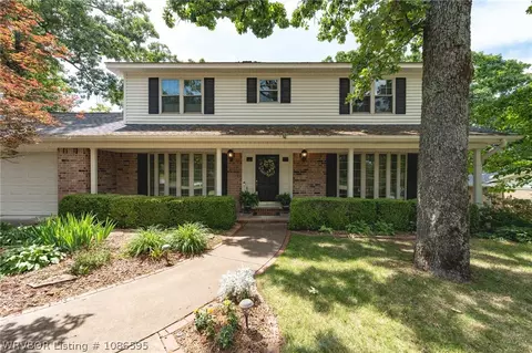 Exterior - 2208 Warwick Pl, Fort Smith, AR 72903 photo 2 of 17