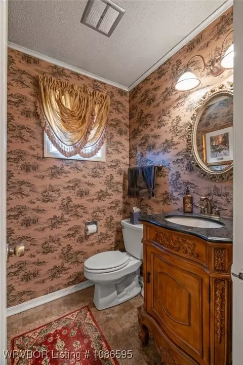Bath - 2208 Warwick Pl, Fort Smith, AR 72903 photo 1 of 4