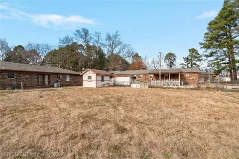 Exterior - 204 Quincy St, Lavaca, AR 72941 photo 4 of 6