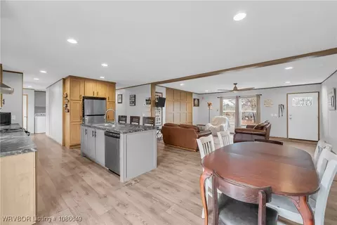 4938 W Creek Rd, Ozark, AR 72949 photo 5