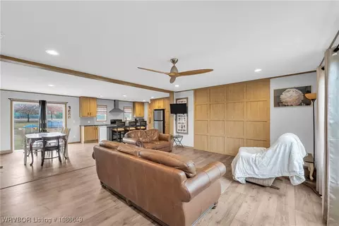 4938 W Creek Rd, Ozark, AR 72949 photo 7