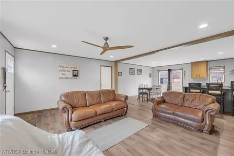 4938 W Creek Rd, Ozark, AR 72949 photo 8