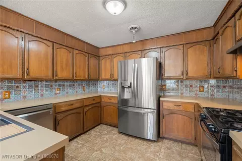 Kitchen - 511 Park Ave, Mansfield, AR 72944 photo 4 of 4