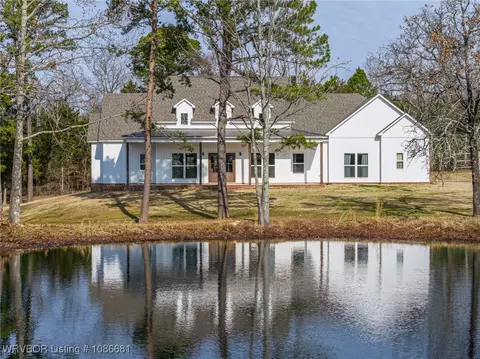 5533 Wildwood Rd, Van Buren, AR 72956