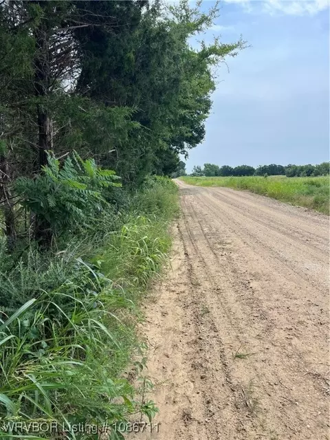 Tract 4 E 1090 Road, Henryetta, OK 74437