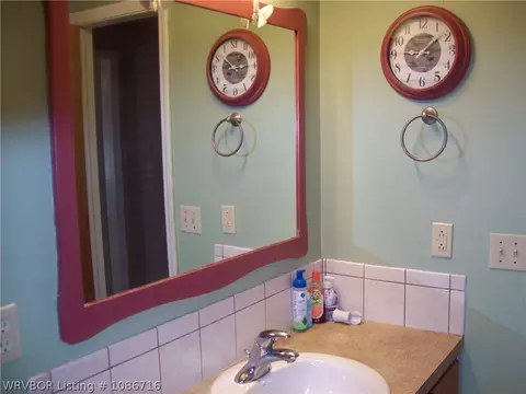 Bath - 705 N 18th St, Ozark, AR 72949 photo 5 of 5