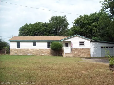 Exterior - 705 N 18th St, Ozark, AR 72949 photo 3 of 8