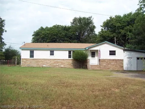 Exterior - 705 N 18th St, Ozark, AR 72949 photo 4 of 8