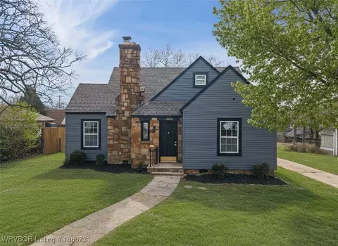 2222 S Q St, Fort Smith, AR 72901