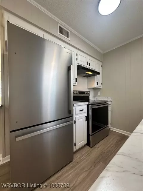 Kitchen - 1105 S 5th St, Paris, AR 72855 photo 3 of 4