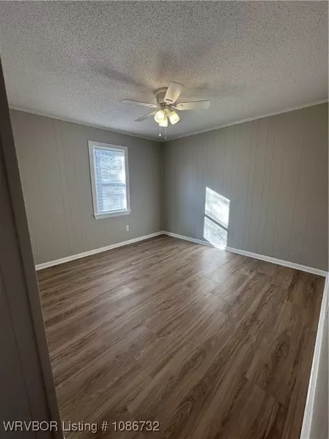 Bedroom - 1105 S 5th St, Paris, AR 72855 photo 3 of 6