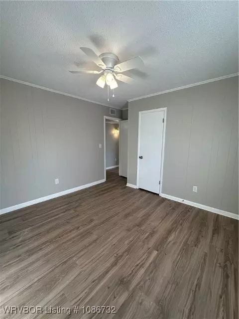 Bedroom - 1105 S 5th St, Paris, AR 72855 photo 4 of 6
