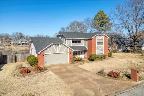 Exterior - 8905 Canterbury Cv, Fort Smith, AR 72903 photo 2 of 6