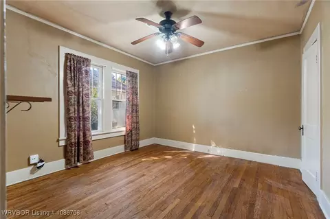Bedroom - 1020 S 16th St, Fort Smith, AR 72901 photo 4 of 7