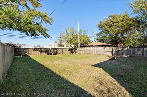 Exterior - 1020 S 16th St, Fort Smith, AR 72901 photo 7 of 8