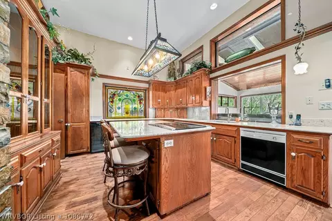 Kitchen - 1013 S 74th St, Fort Smith, AR 72903 photo 3 of 4