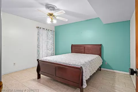 Bedroom - 1013 S 74th St, Fort Smith, AR 72903 photo 2 of 5