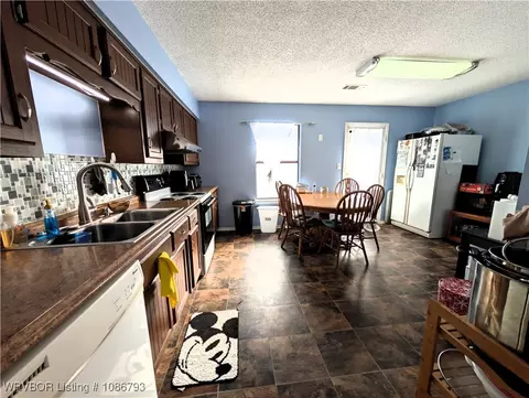 Kitchen - 4616 Johnson St, Fort Smith, AR 72904 photo 1 of 1