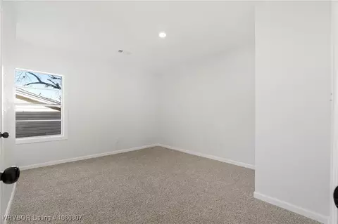 Bedroom - 1501 S 12th St, Fort Smith, AR 72901 photo 4 of 12