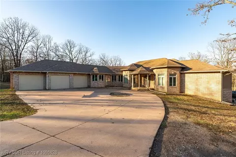 Exterior - 4407 Webb Way, Fort Smith, AR 72916 photo 2 of 15