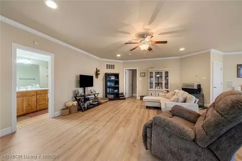 Living - 4407 Webb Way, Fort Smith, AR 72916 photo 4 of 4
