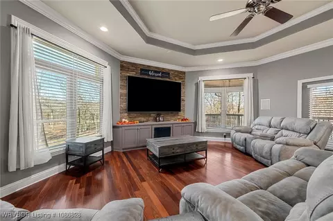 Living - 4407 Webb Way, Fort Smith, AR 72916 photo 1 of 4