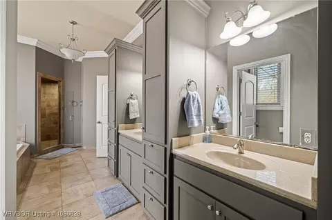 Bath - 4407 Webb Way, Fort Smith, AR 72916 photo 1 of 7