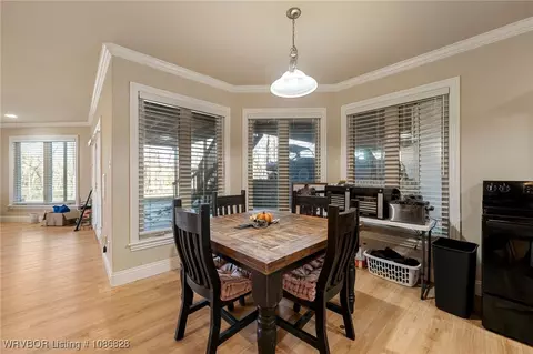 Dining - 4407 Webb Way, Fort Smith, AR 72916 photo 4 of 4