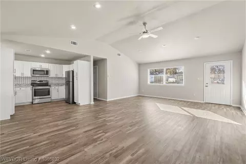 Living - 1511 Houston St, Fort Smith, AR 72901 photo 3 of 3