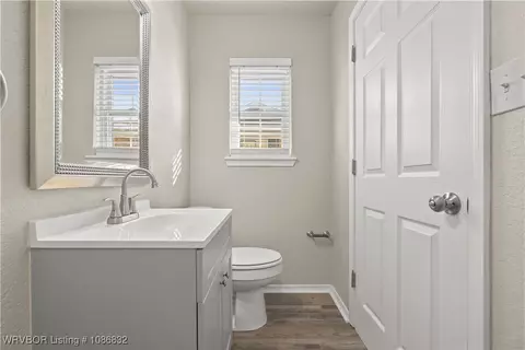 Bath - 1511 Houston St, Fort Smith, AR 72901 photo 2 of 3