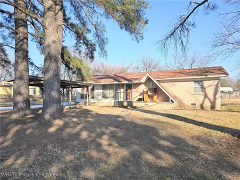 1737 Eastgate Ests, Van Buren, AR 72956