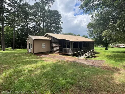 106 Cowan Ln, Pocola, OK 74902