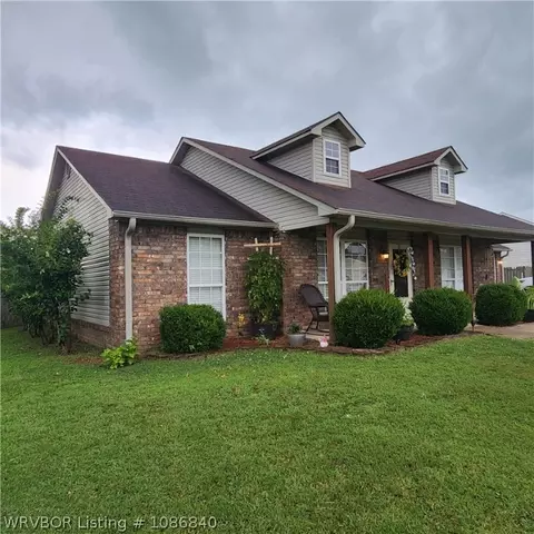 1942 Palomino Dr, Greenwood, AR 72936