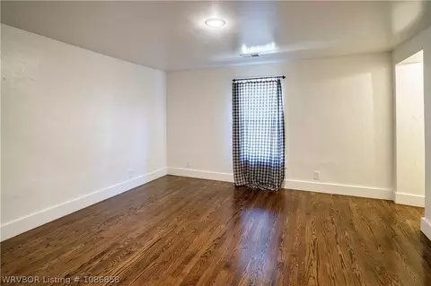 Bedroom - 6404 W Highway 10, Hackett, AR 72937 photo 1 of 6
