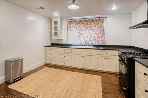 Kitchen - 6404 W Highway 10, Hackett, AR 72937 photo 3 of 3