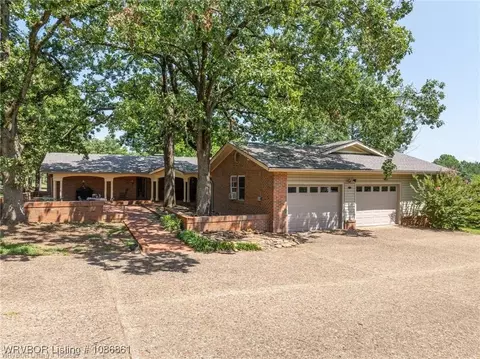 862 W 6th St, Booneville, AR 72927