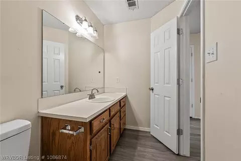 Entry Way - 8812 Skypark Dr, Fort Smith, AR 72903 photo 1 of 1