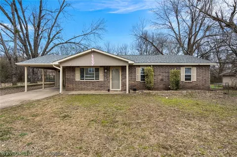 2205 Woodrow St, Van Buren, AR 72956