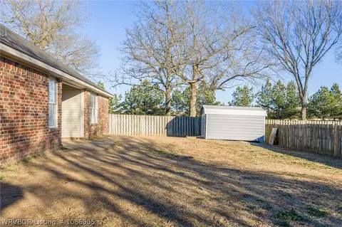 Exterior - 101 Lexington Way, Barling, AR 72923 photo 7 of 10