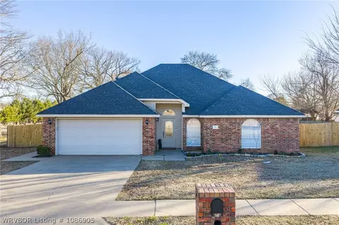 101 Lexington Way, Barling, AR 72923