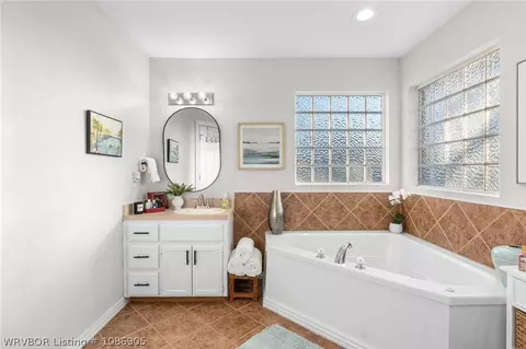 Bath - 101 Lexington Way, Barling, AR 72923 photo 1 of 4
